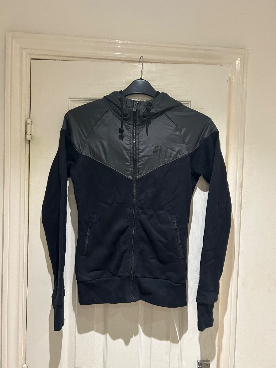 Nike two tone black Denali style hoodie. Size S