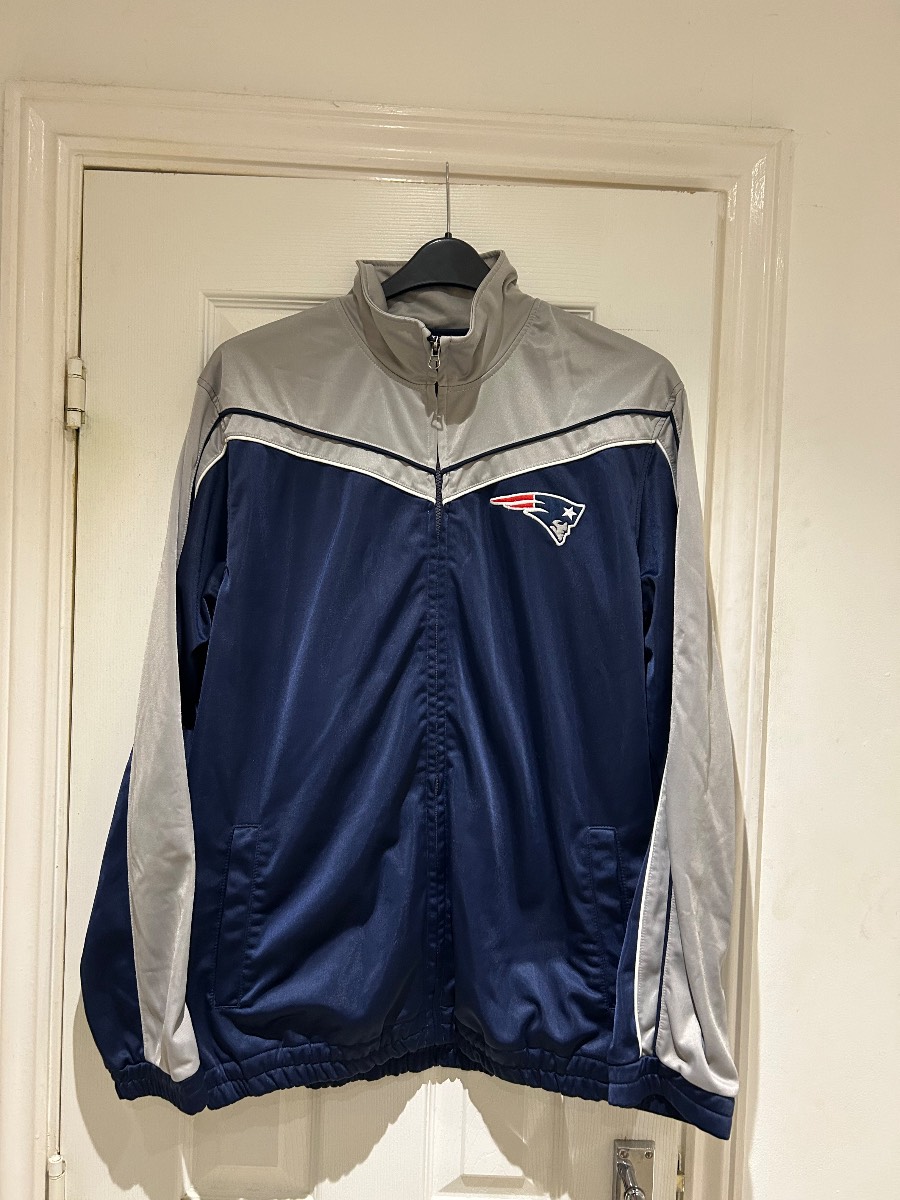 New England Patriots NFL track jacket, size M