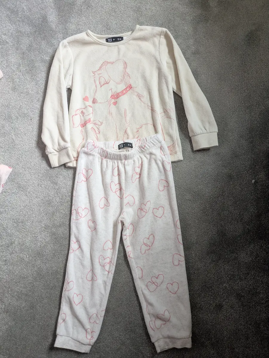 TEX Girls Off-White Pyjamas Set Dog & Heart Print Age 3-4 Years