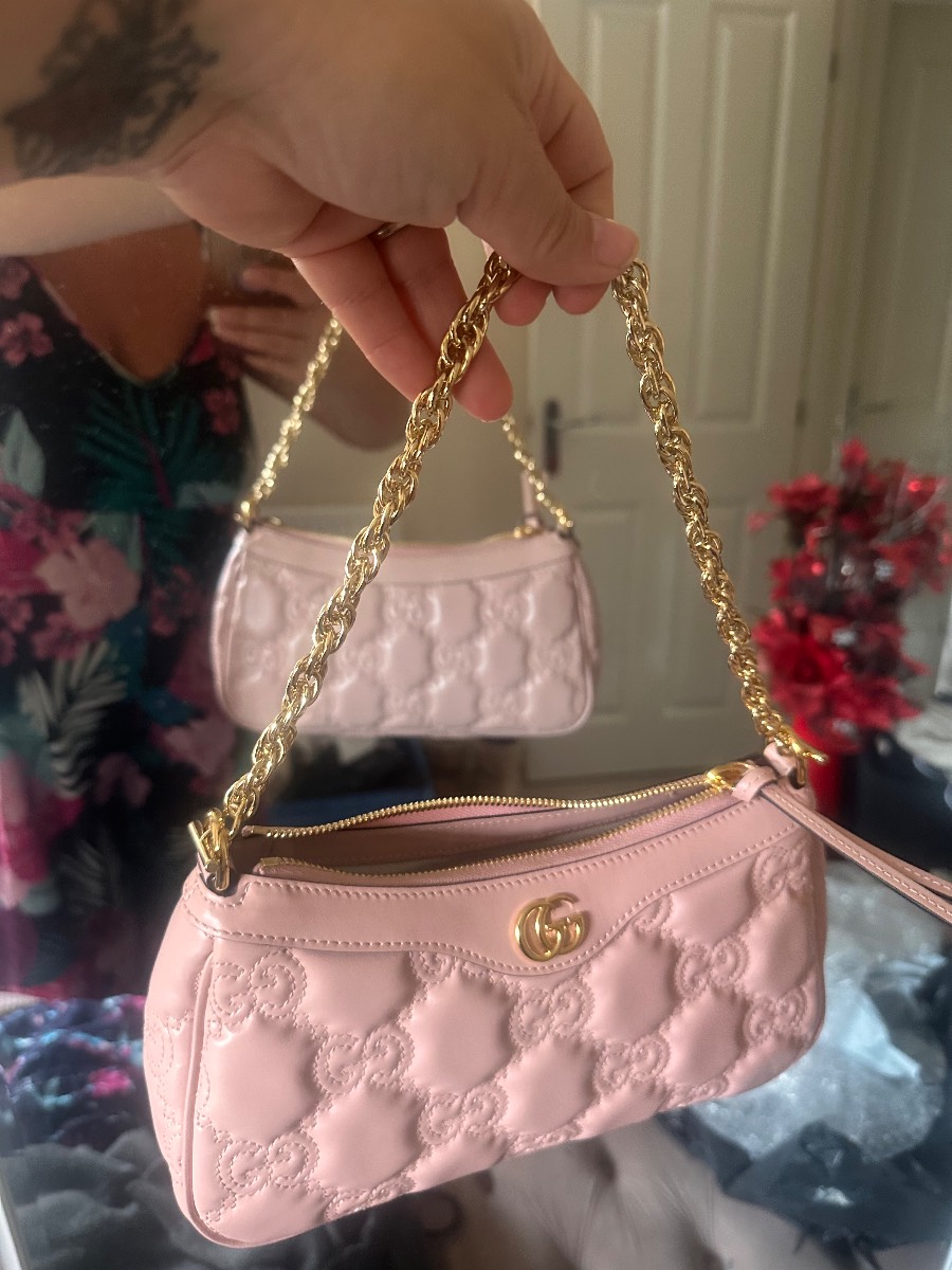 Stunning used once GUCCI Matelasse small pink shoulder bag
