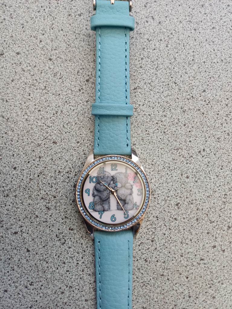 Me to you watcb with genuine leather strap