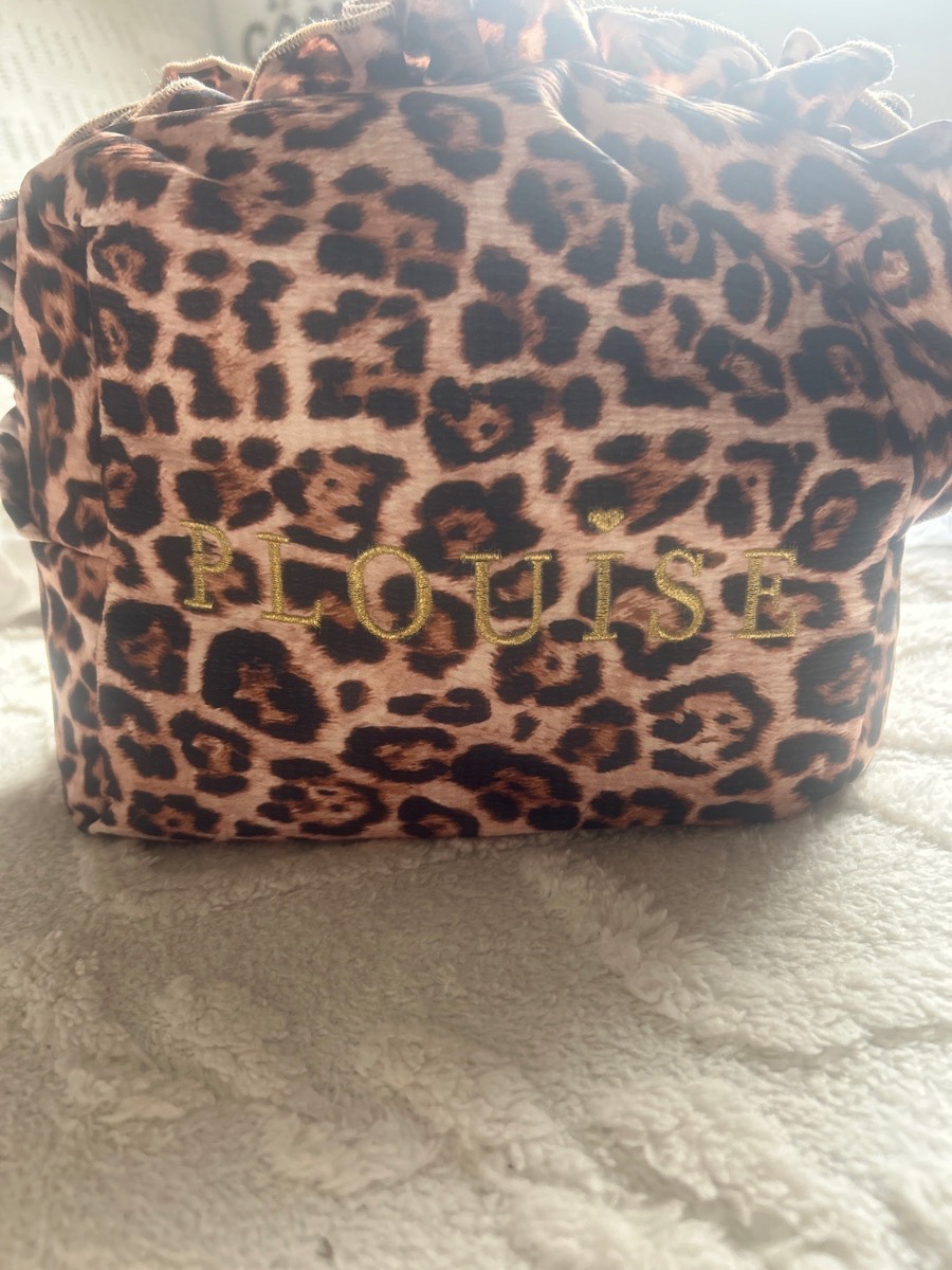 New plouise makeup bag