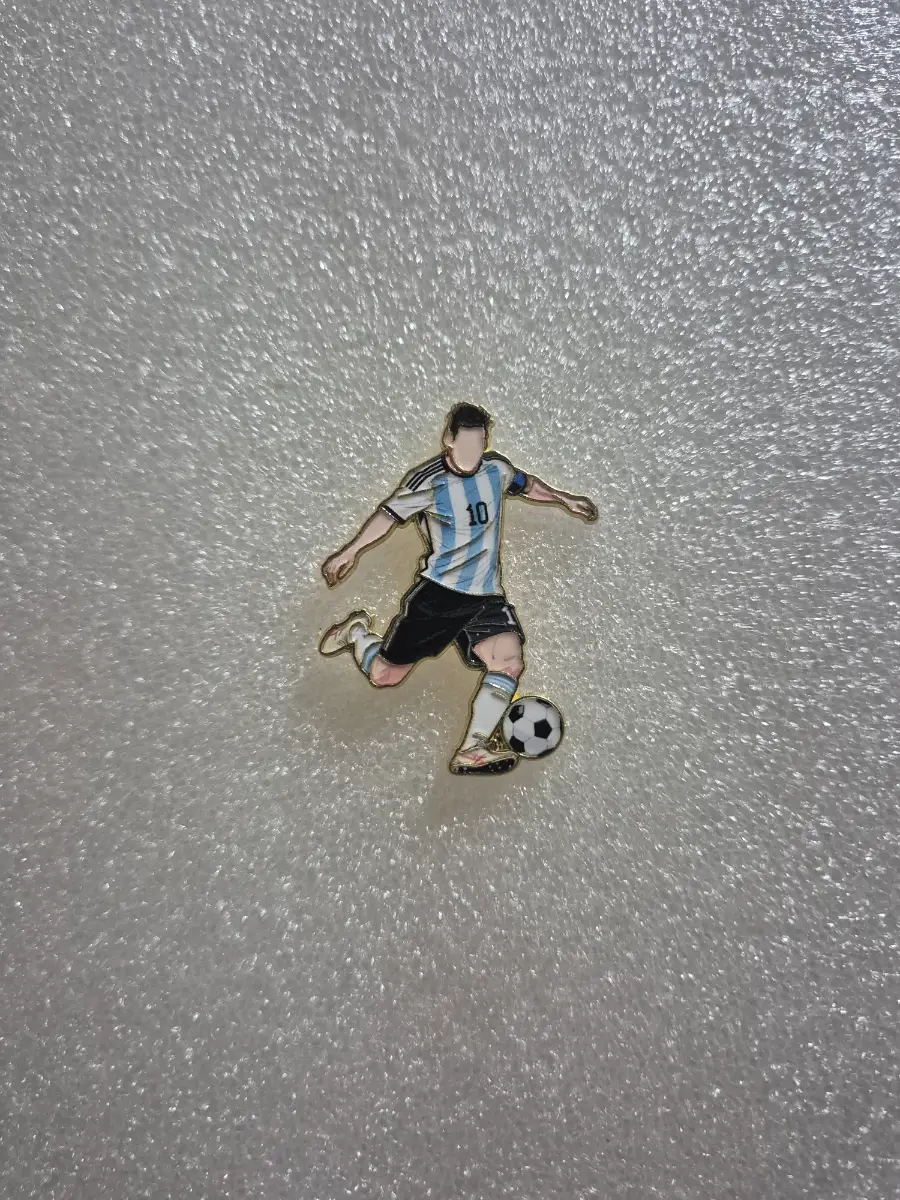 Lionel Messi Argentina Fifa World Cup Enamel Pin Badge
