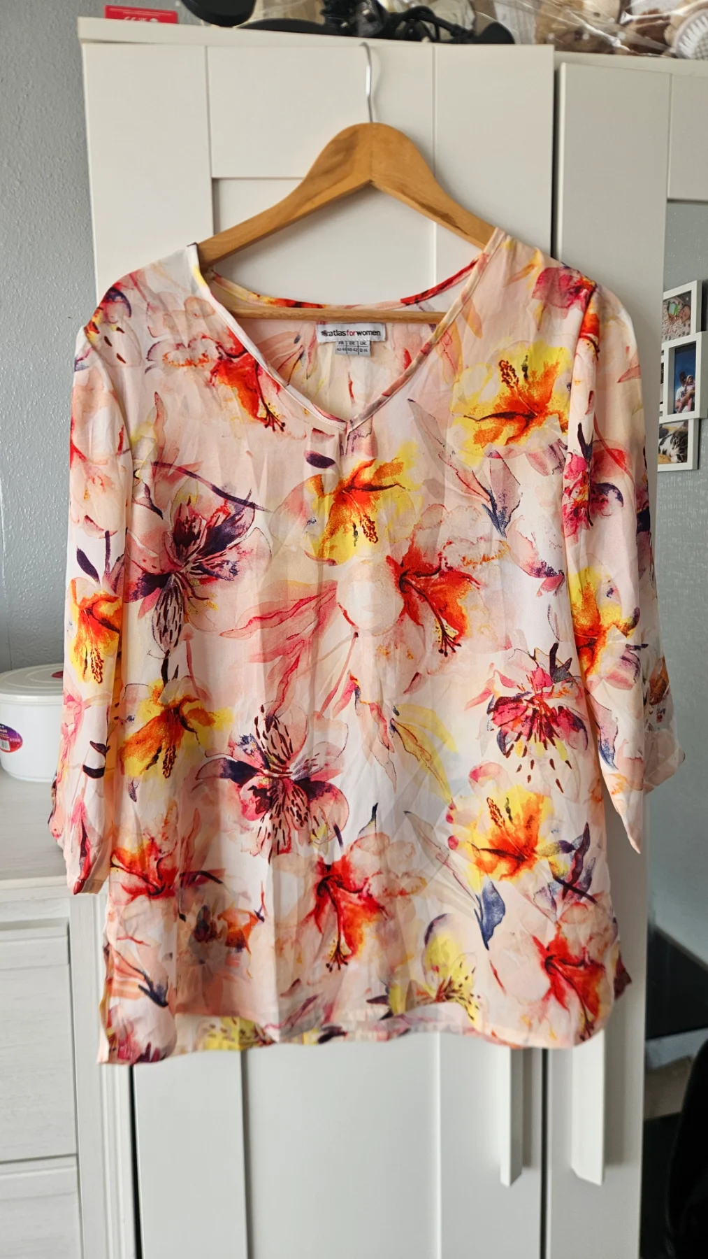 Atlas flowy floral blouse size 12/14