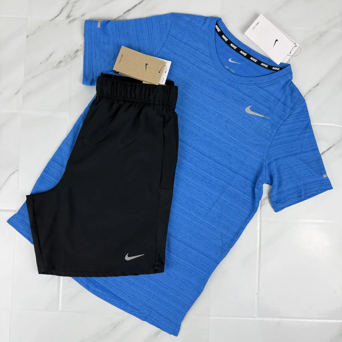 Boys Nike Miler Dri-Fit T-shirt Blue and Black challenger Shorts Size Medium S0485