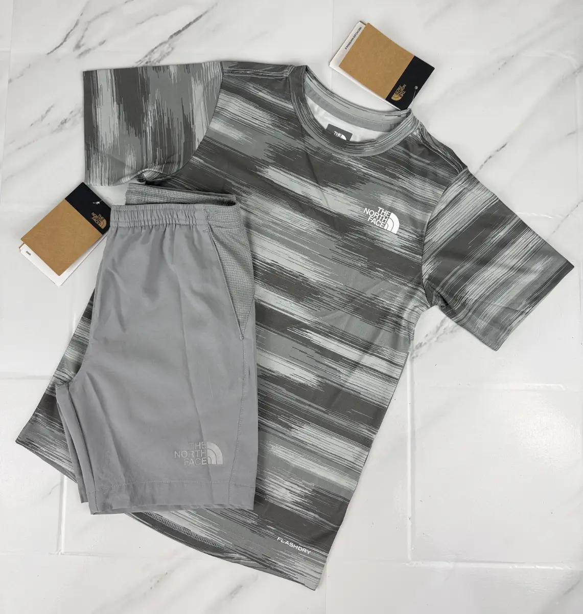 Junior The North Face T-Shirt & Reactor Shorts Monument Grey Size Small S0475