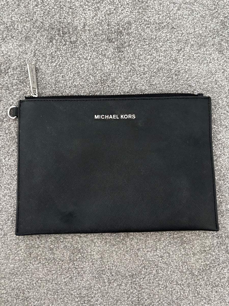 Micheal Kors carry bag