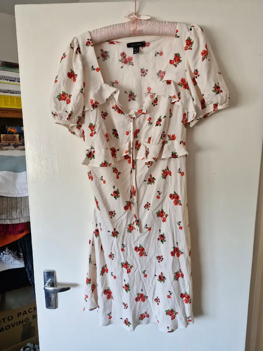 Beautiful White Floral Summer Dress | Ruffle Details | New Look | Size 12