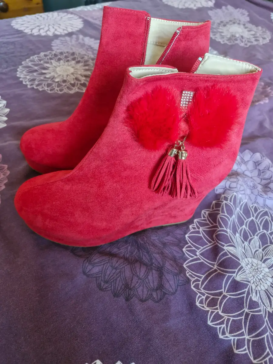 Brand New No Tags – Stunning Cherry Red Wedge Boots | Furry Heart Detail | Size 42