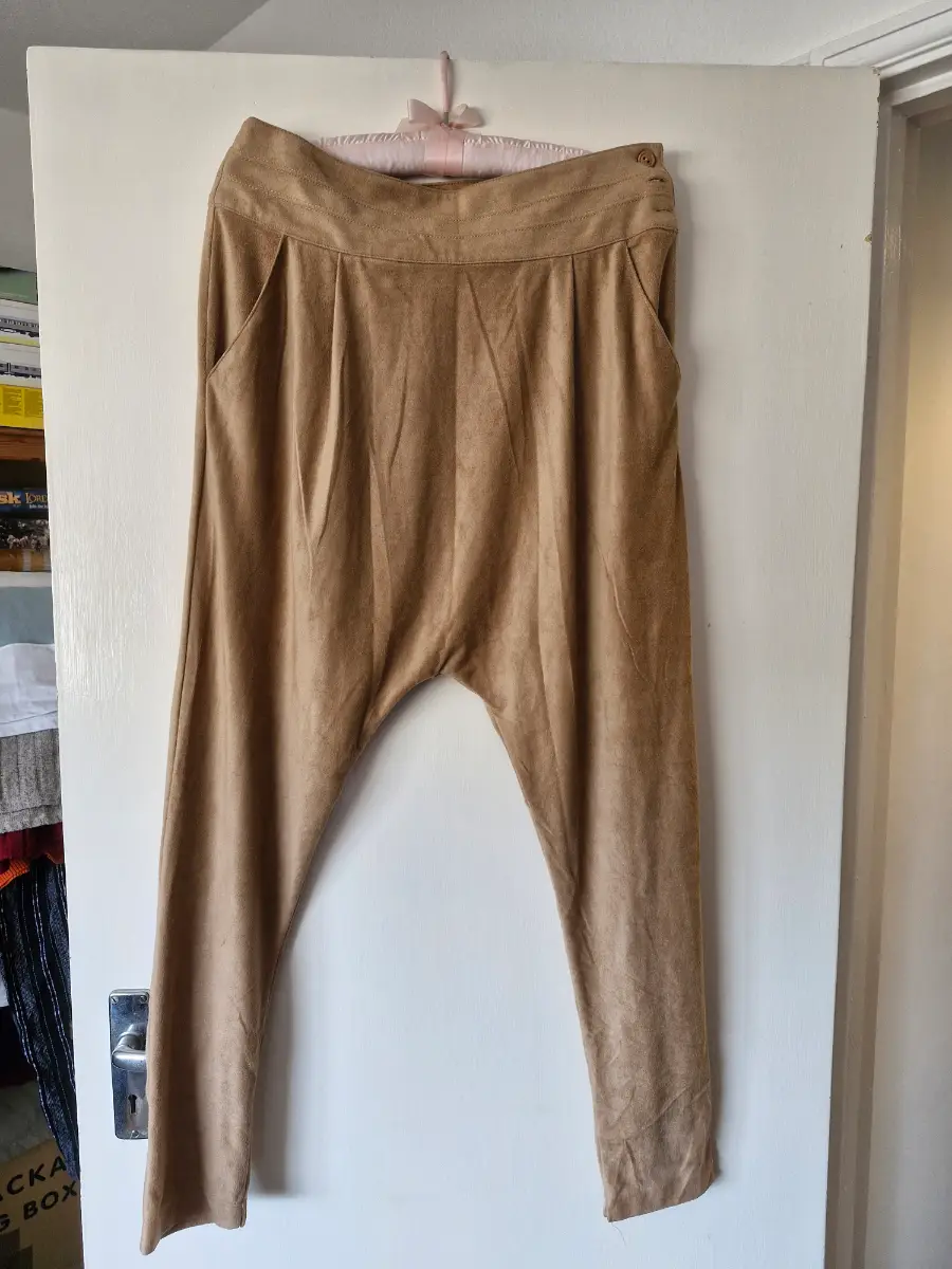 Beautiful Zara Loose Fit Suede Effect Trousers – Tan – Size M