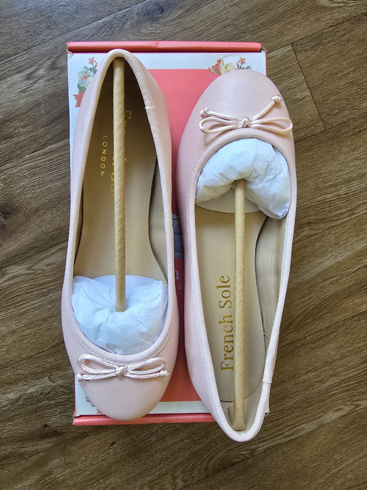 French Sole pink Ballerina Flats