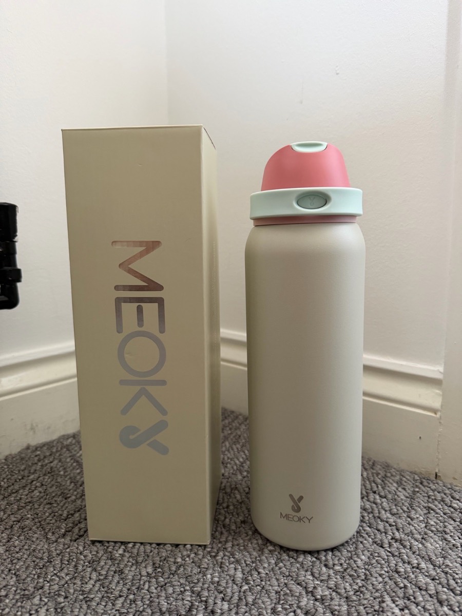 Meoky bounce water bottle