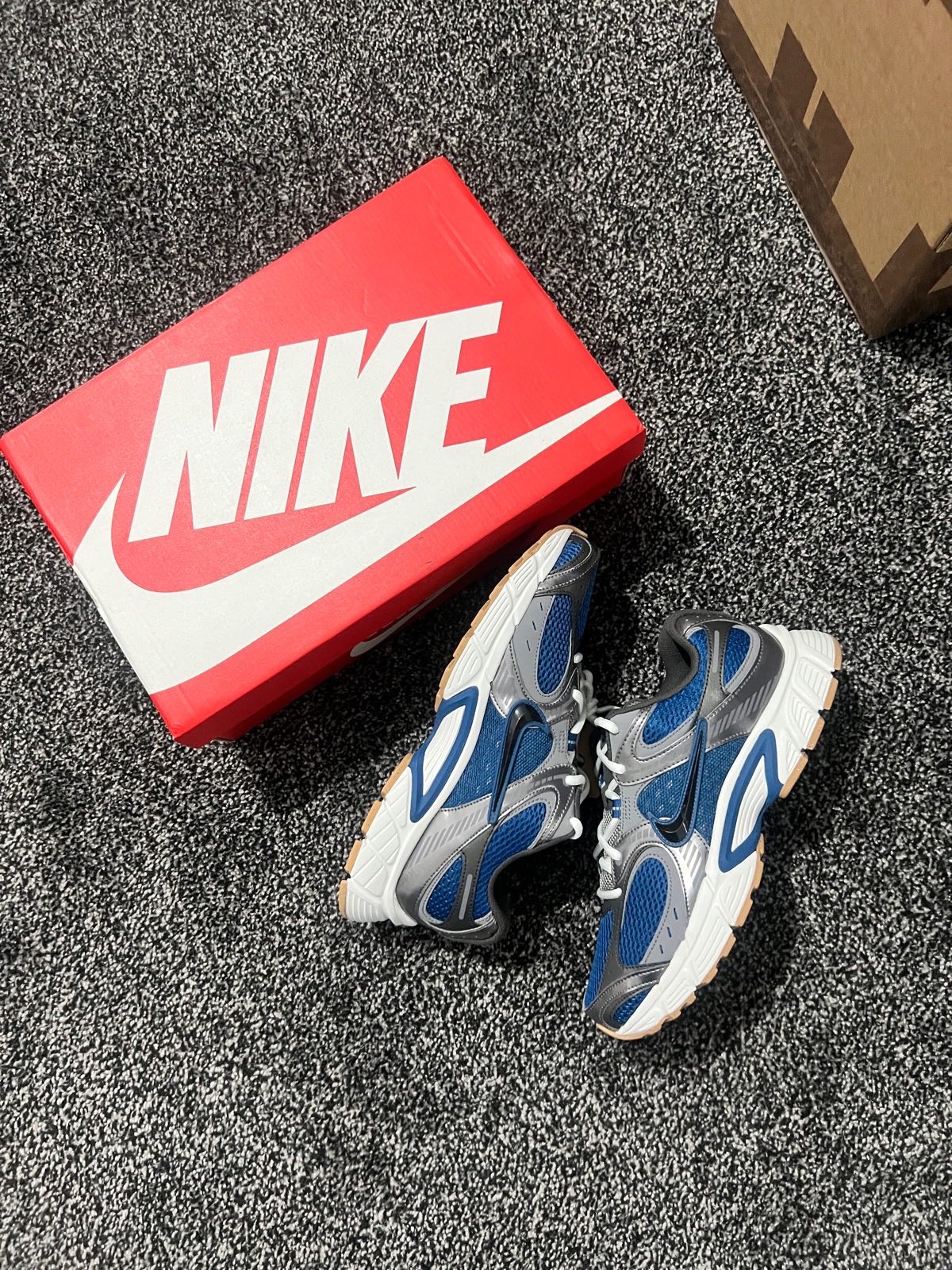 Nike V5 RNR Trainers - Court Blue / Metallic Silver (UK Size 8.5) - Brand New In Box