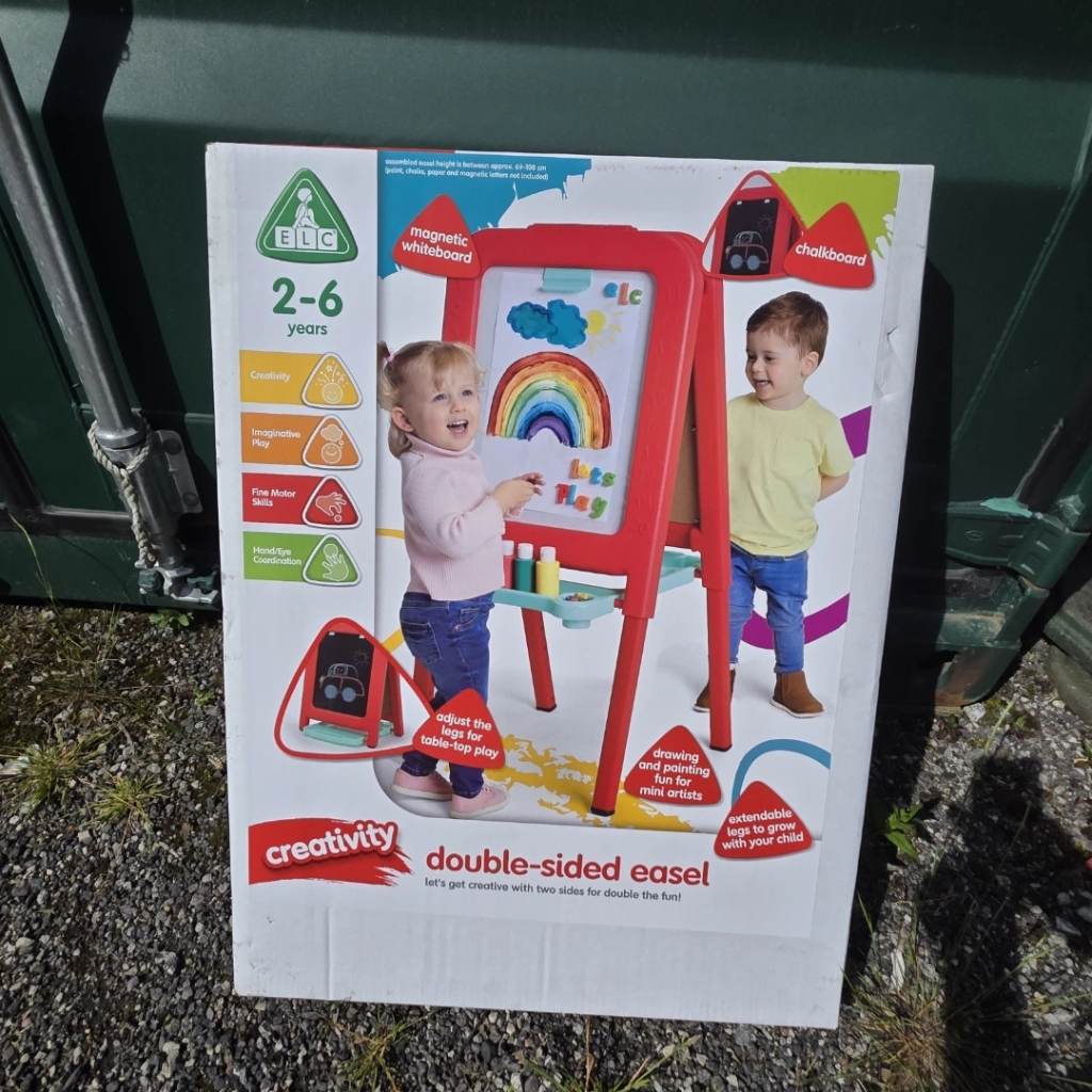 EARLY LEARNING CENTRE DOUBLE SIDED EASEL BRAND NEW AND BOXED