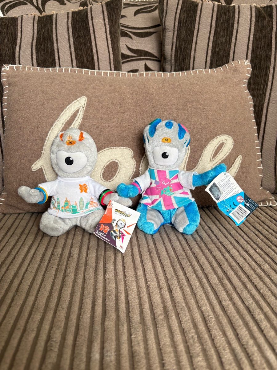 Official London 2012 Olympic & Paralympic Mascot Plush Toy Set – Wenlock & Mandeville with Tags
