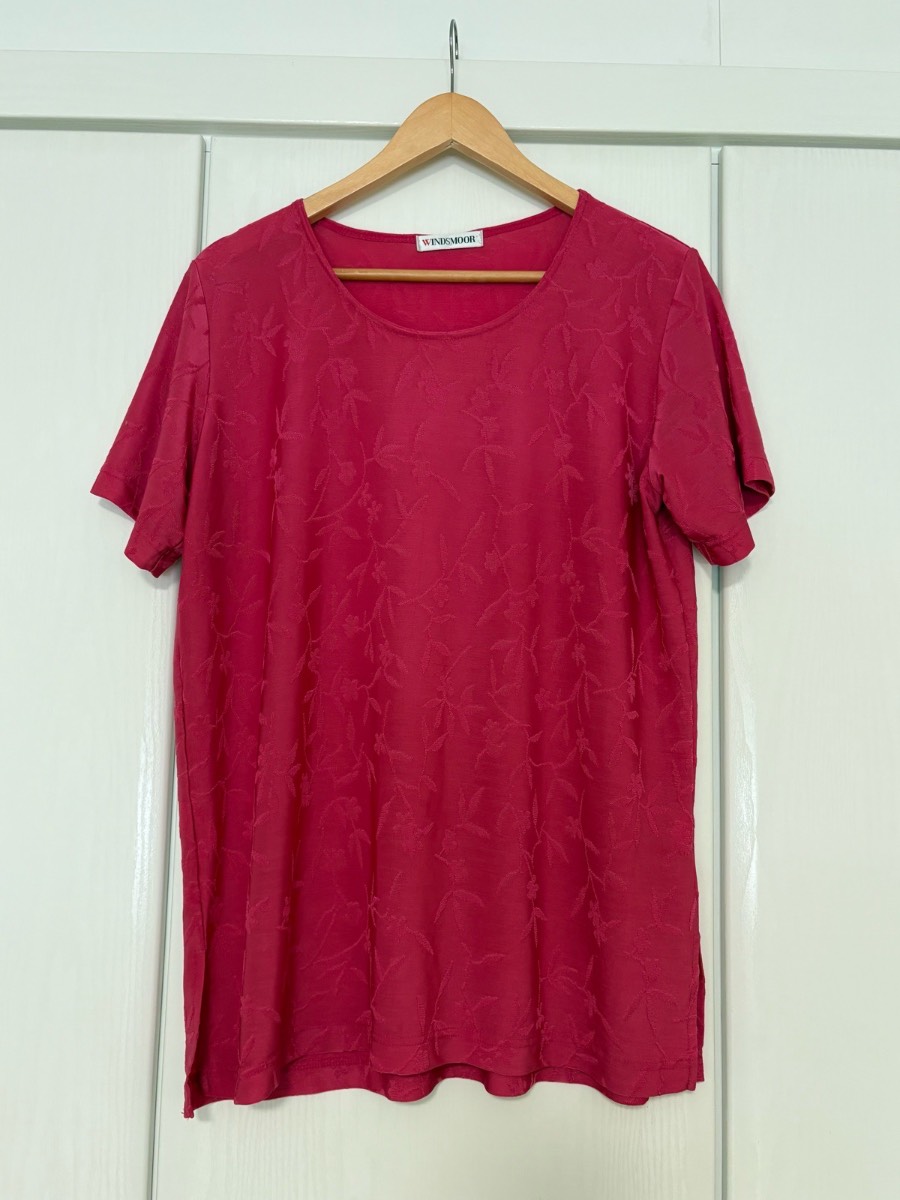 Windsmoor Fuchsia Pink Jacquard Leaf Pattern Short Sleeve Top – Size M (12/14)
