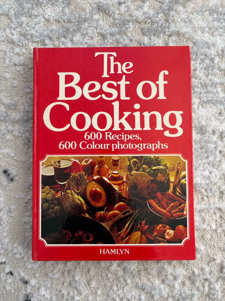 1977 "The Best of Cooking" Cookbook Published by Hamlyn