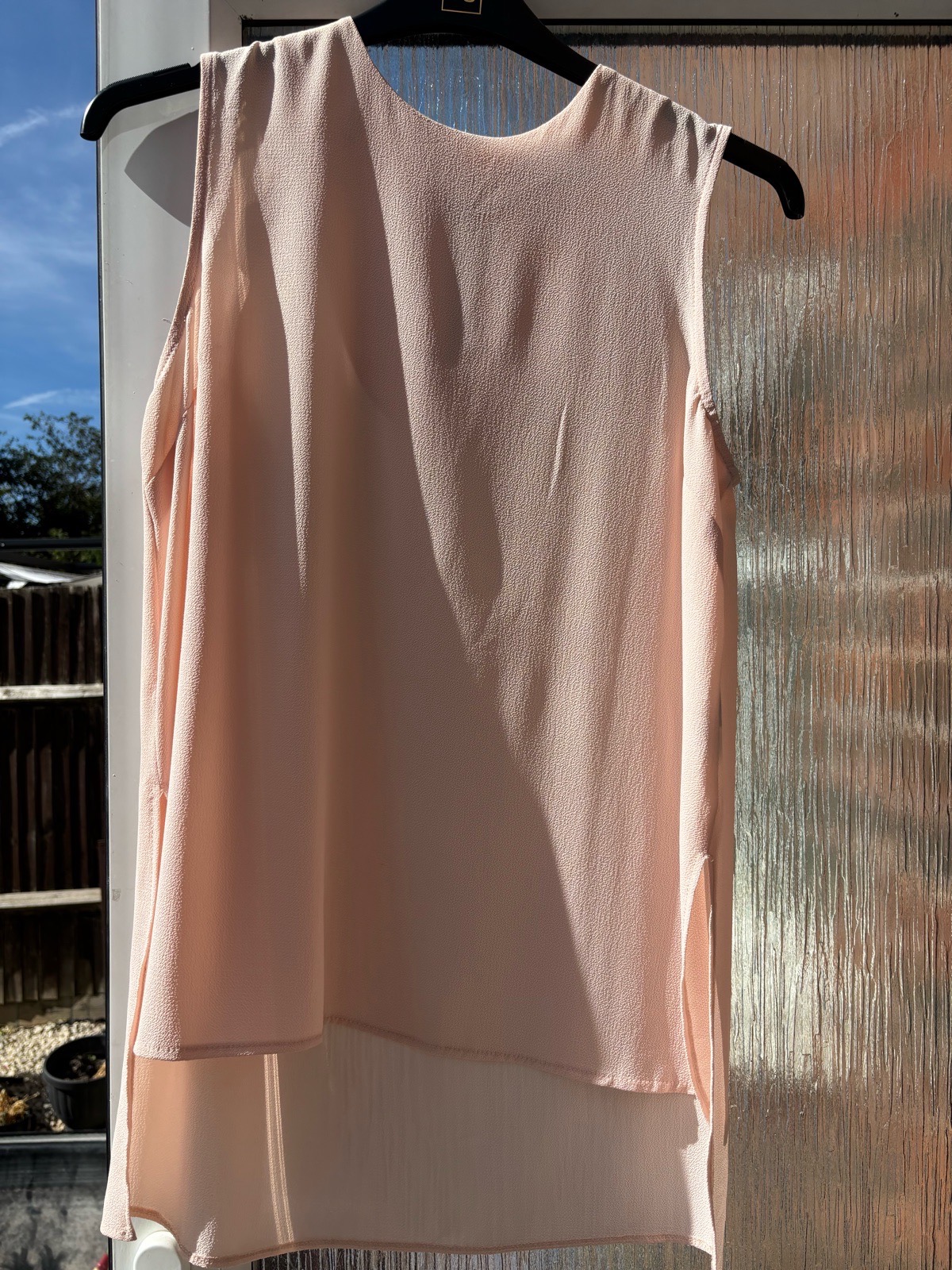Sleeveless top 14