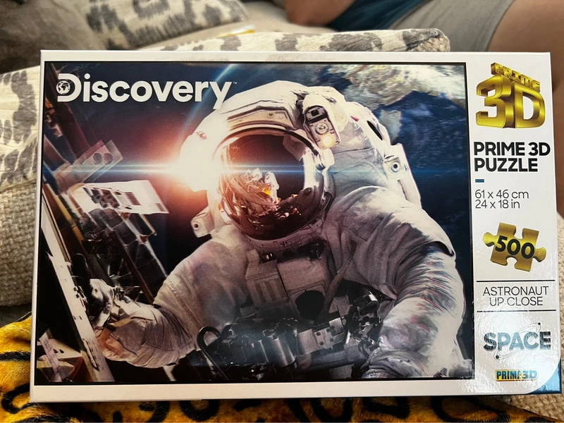 3d astronaut puzzle. Discovery prime 150 pcs