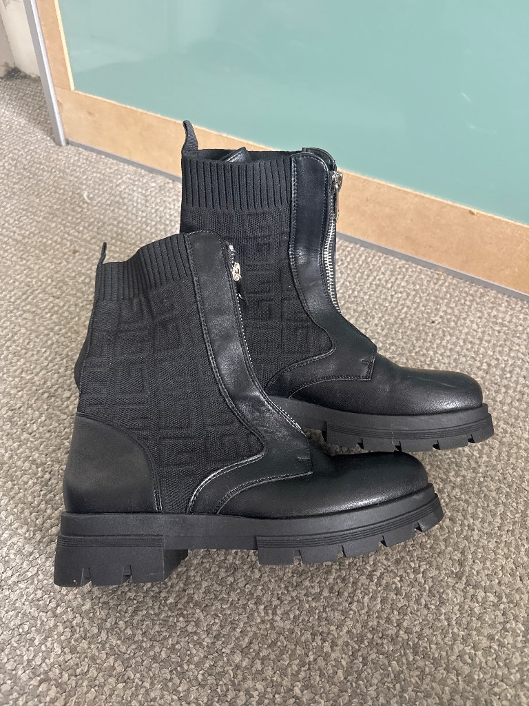 Smart woman’s boots