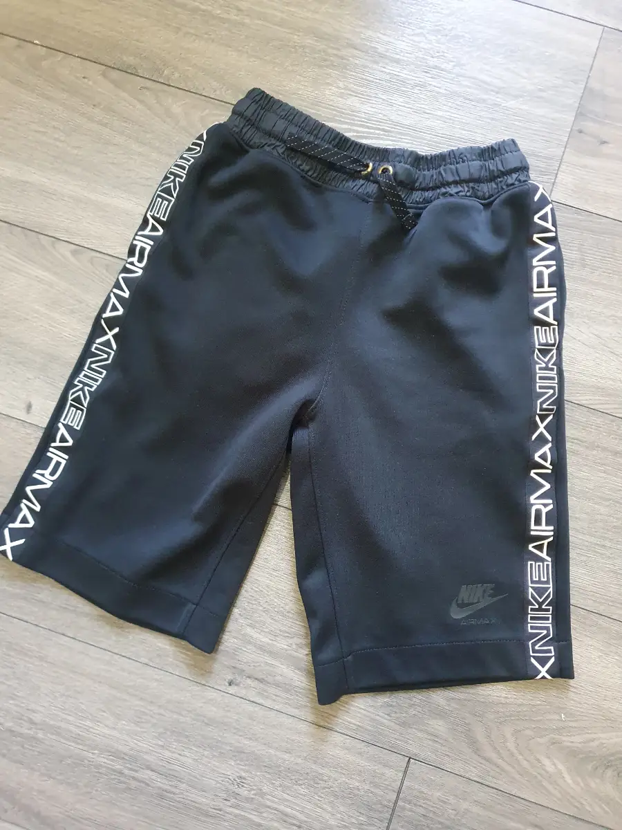 Nike shorts 10-12yrs