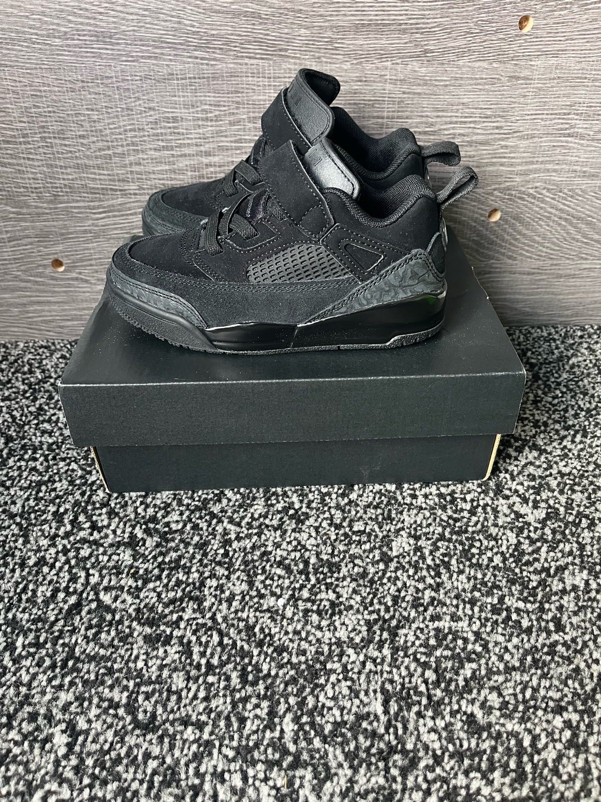 Jordan Spizike Low Size 10.5 Brand New