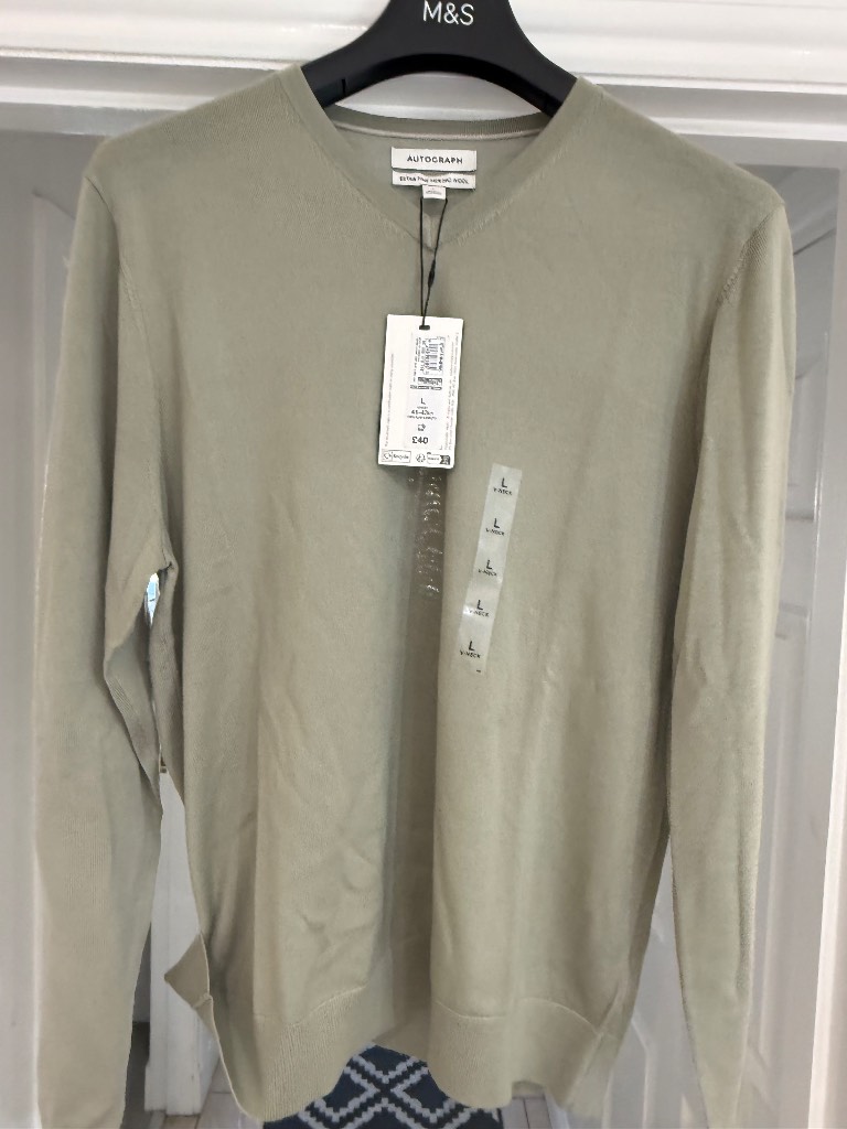 Autograph long sleeve v neck jumper