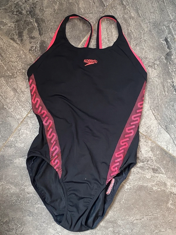 Speedo Endurance Black & Pink Swimsuit Size 14 Racer Back Swimming Costume