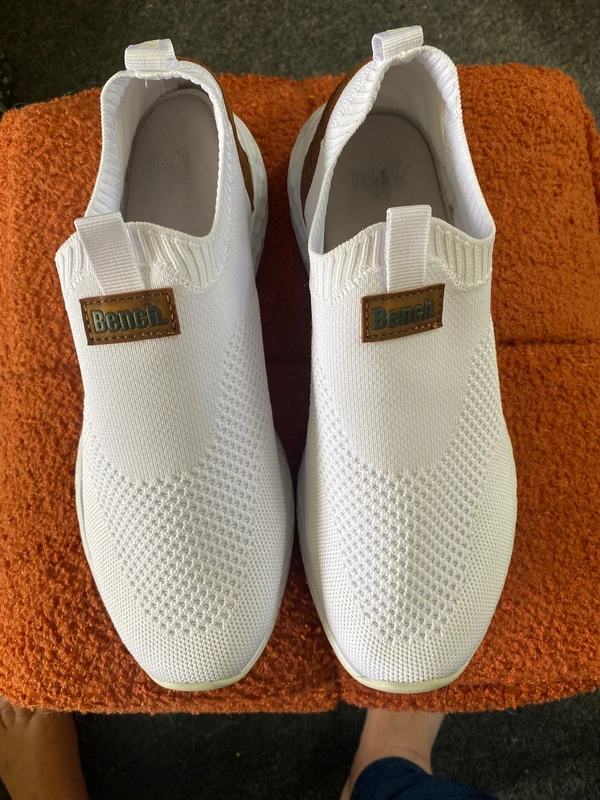 Bench White Slip-On Knit Trainers UK Size 7 Lightweight Casual Trainers
