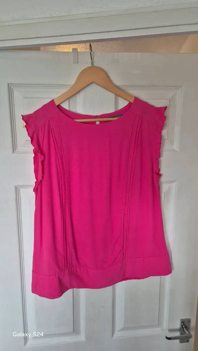 Laura Ashley top