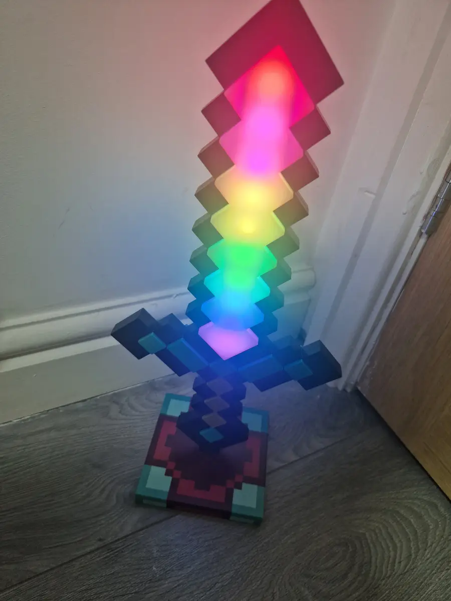 Minecraft diamond sword light