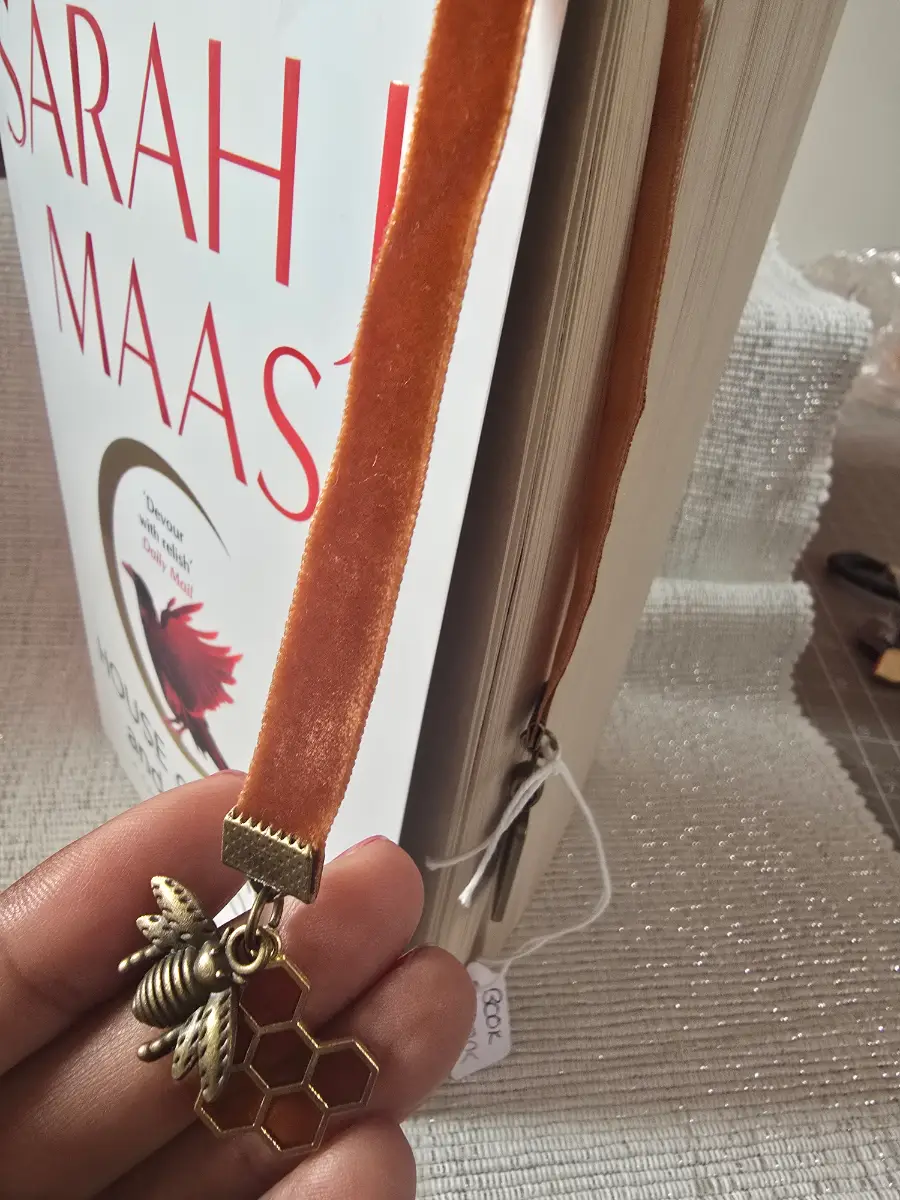 Ribbon bookmark