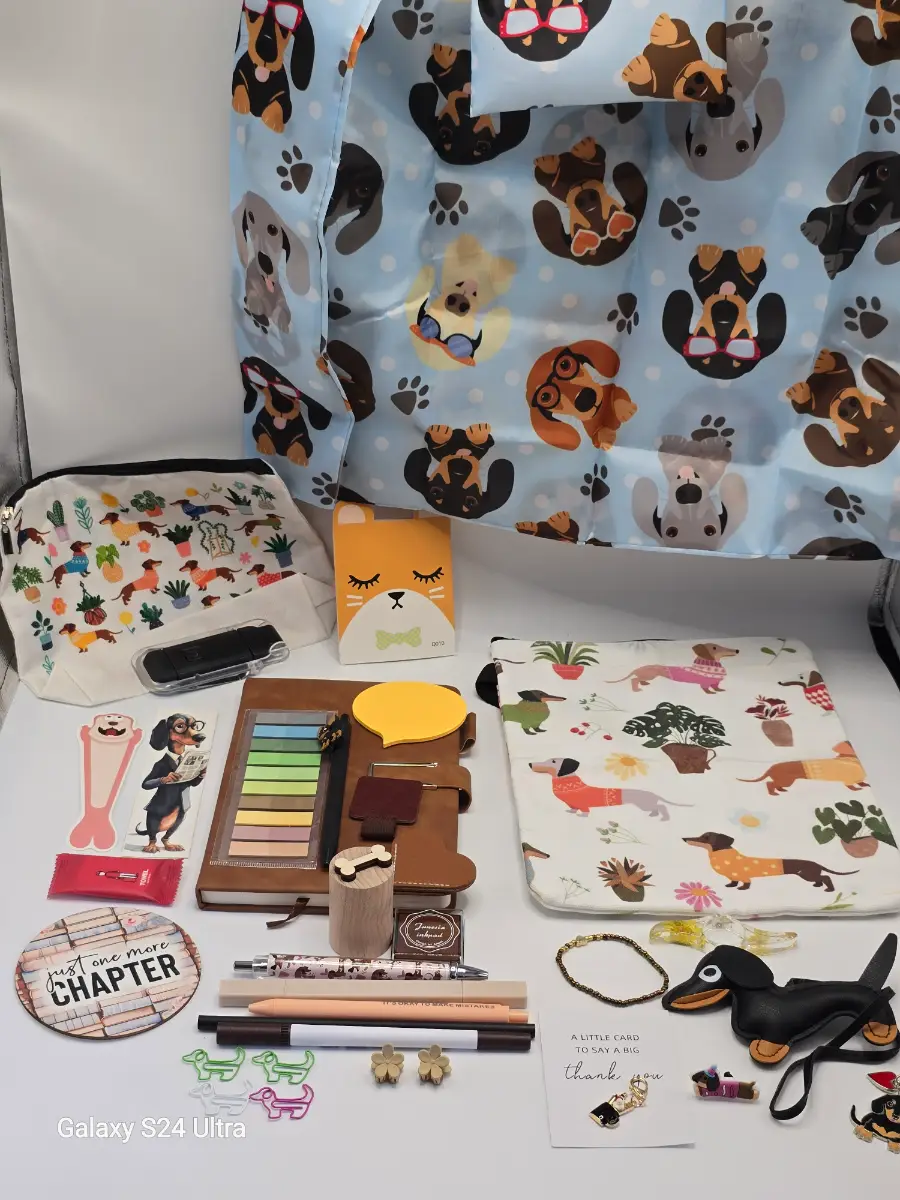 Dachshund bookish bundle