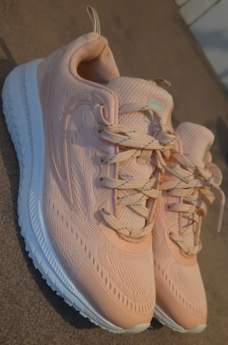 Fila  Rgb Fuse Trainers | Peach Pink | UK Size 7 | Comfy Casual Shoes