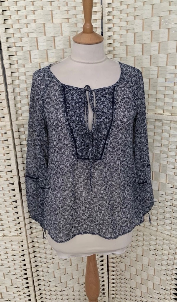 Papaya by Matalan Blue & White Sheer Blouse Top Size 8