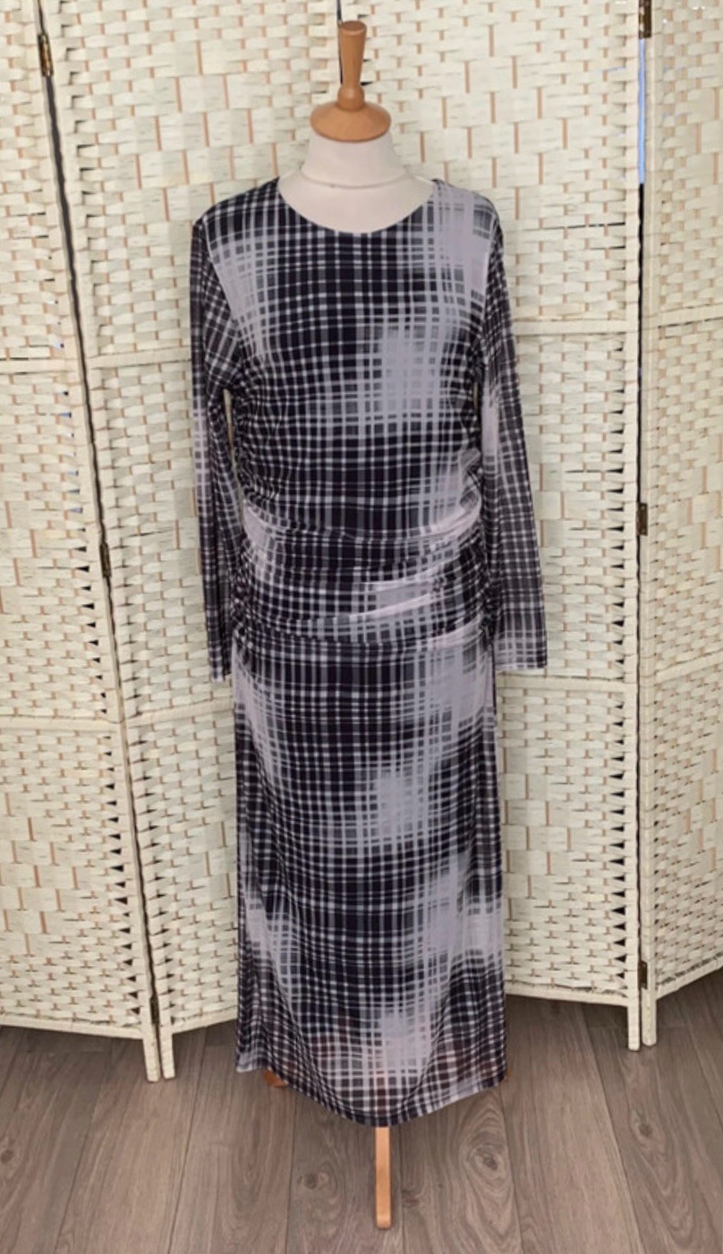 River Island Black & White Long Sleeve Stretch Mesh Midi Dress Size 14