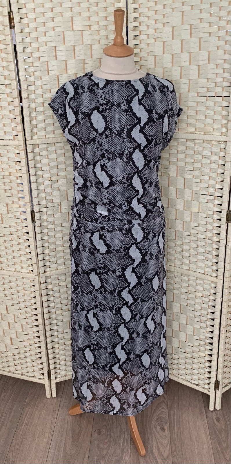 Peacocks Black & White Snake Print Long Stretch Mesh Dress Size 12