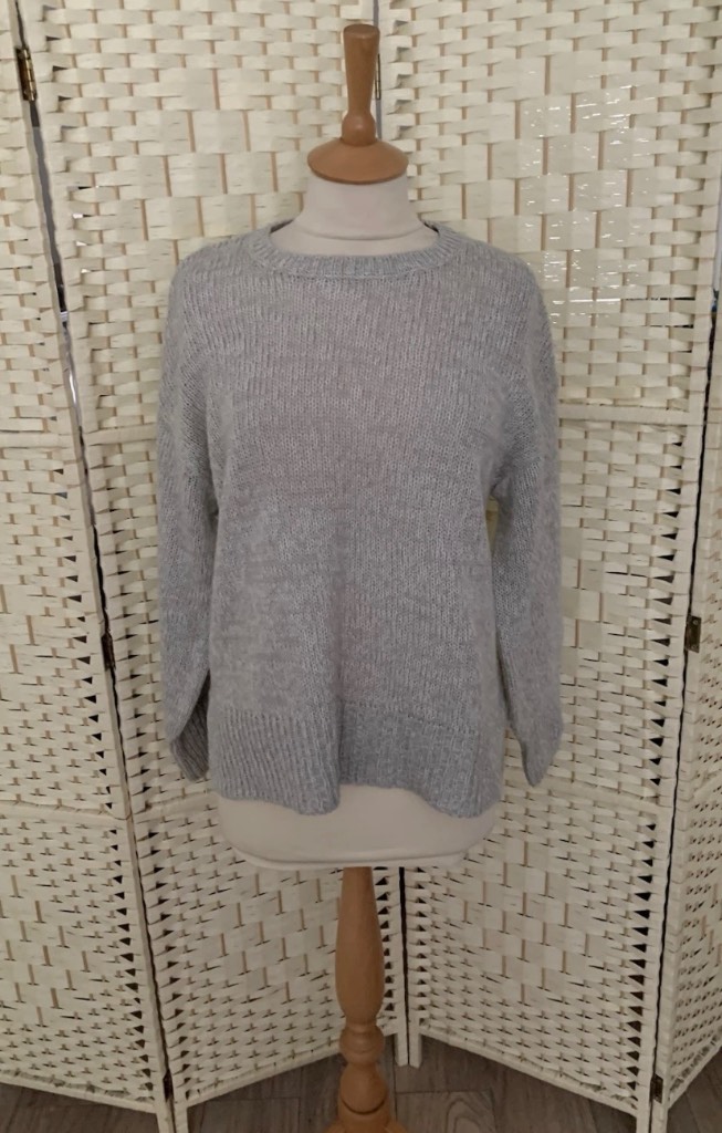 New Look Light Grey Soft Stretch Jumper Size Small 10-12