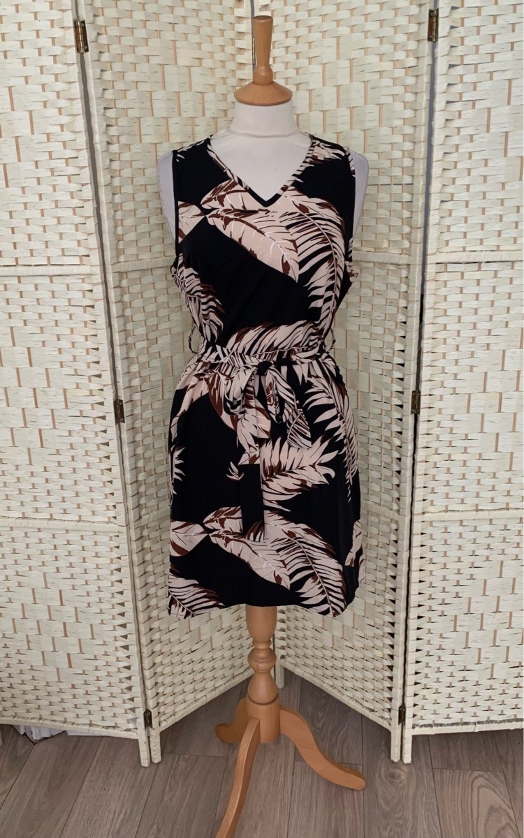 Ladies Leaf Print Lightweight Sleeveless Summer Dress Size Large 12-14