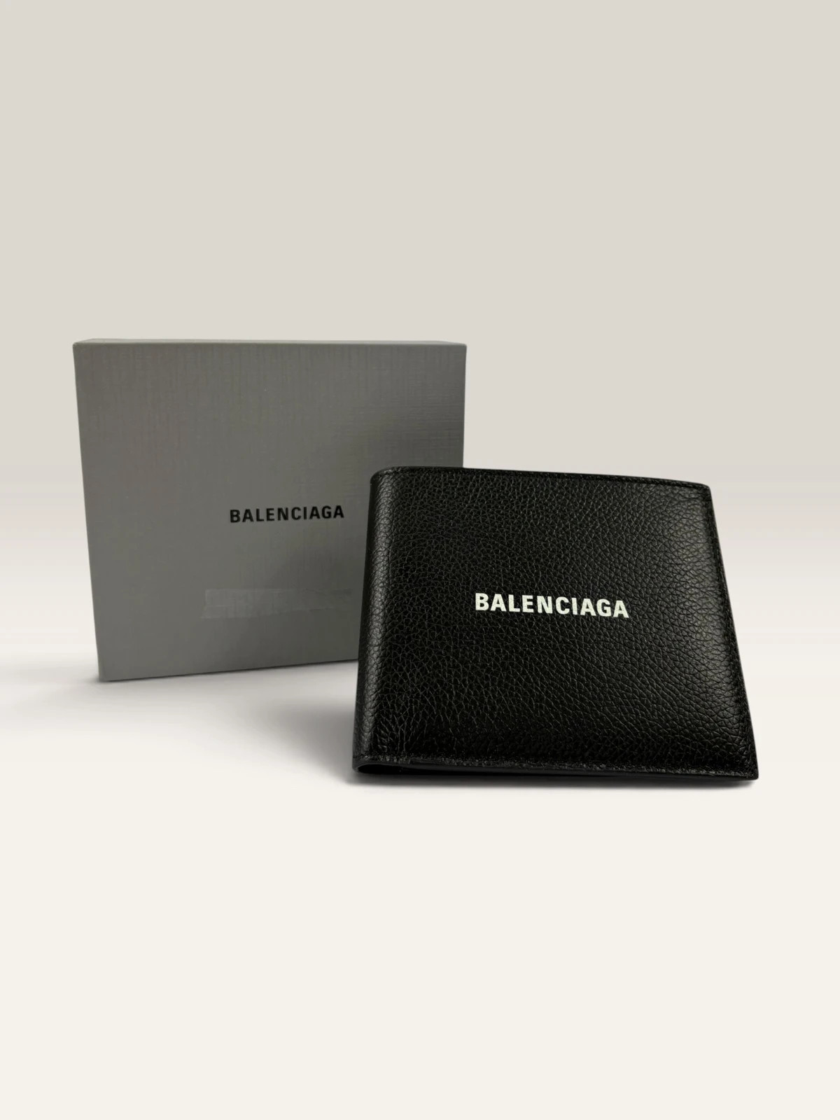 Balenciaga Cash Logo Print Grained Leather Men’s Bifold Wallet Black BNIB with Box & Tags