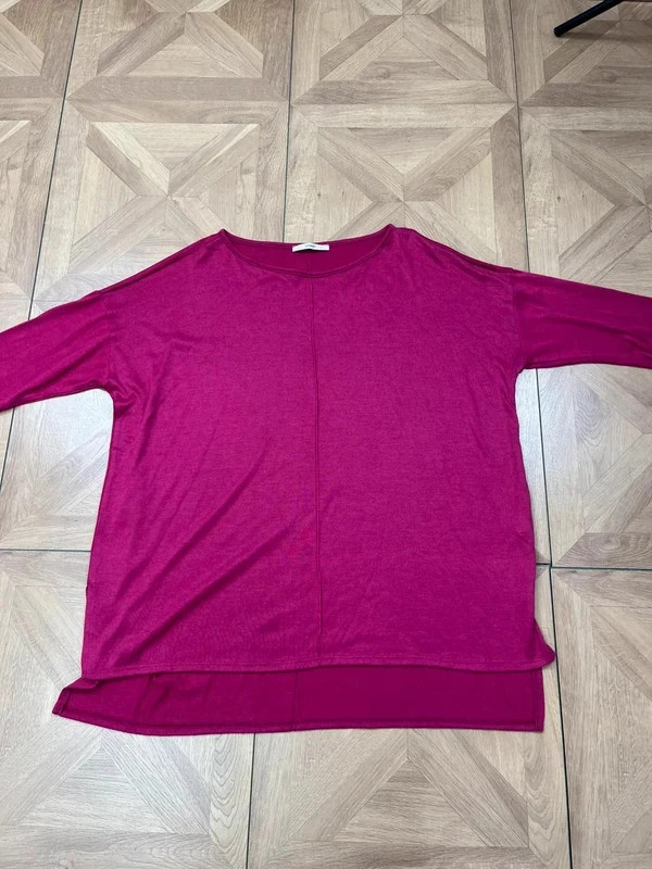 Women’s George 3/4 sleeve round neck size 16 breathable jumper