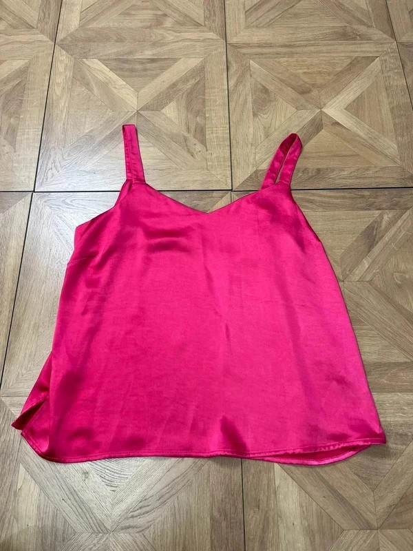 Women’s hot pink double lined classy m&co cami vest top