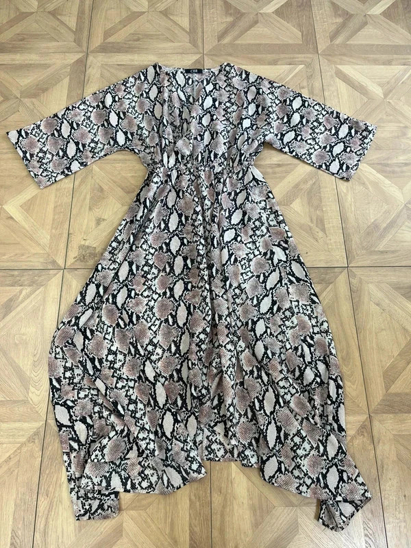Women’s snake print v neck CBR Uk16 long maxi dress
