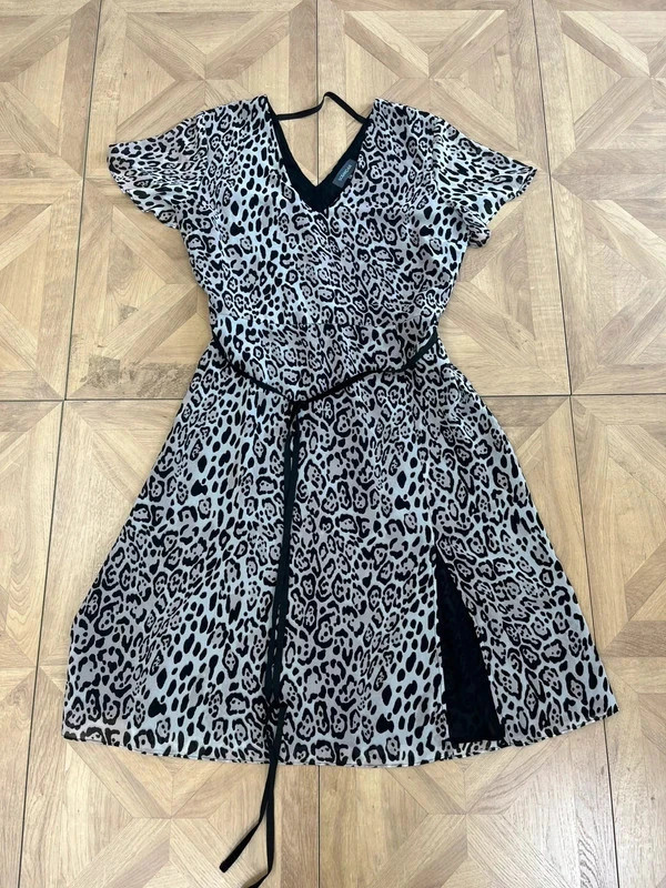 Women’s leopard print sosandar v neck tie up waist midi dress