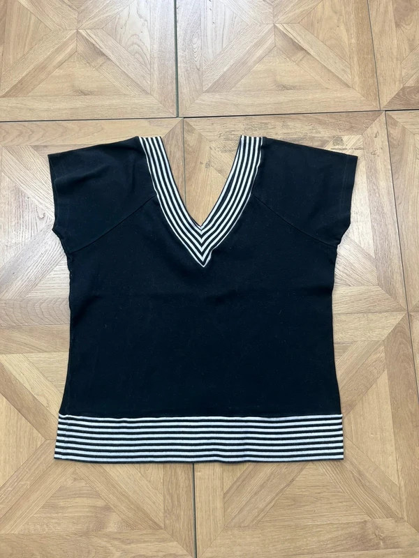 Multiply XL v neck striped detail 100% cotton vest top