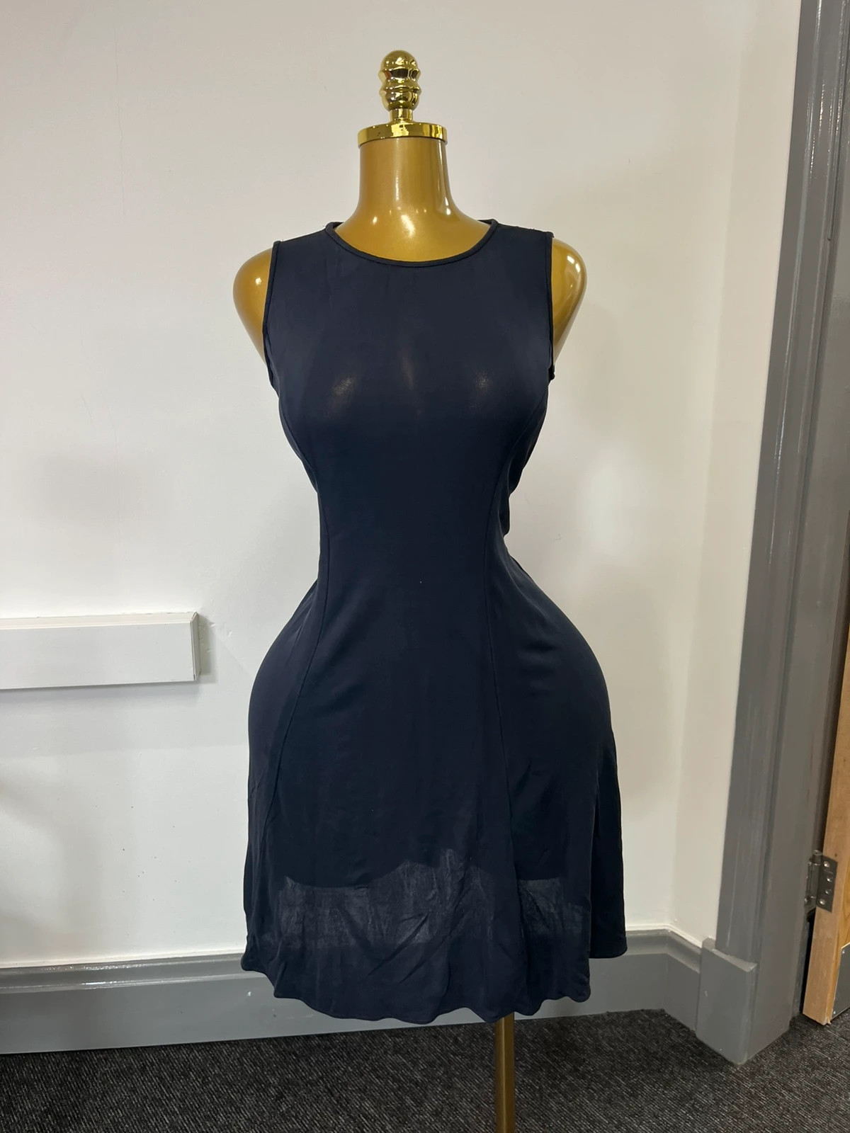 Navy blue vintage y2k dkny size 8 midi dress