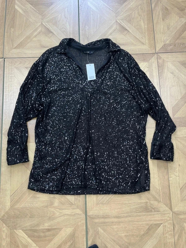 Brand new f&amp;f uk 16 long v neck sequin detail black top