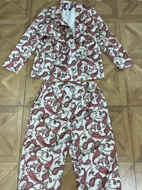 Wallis uk 16 premium paisley blazer and trousers brand new uk 16