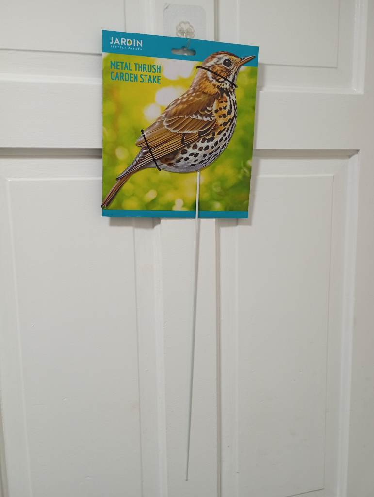 Garden metal bird with metal rod
