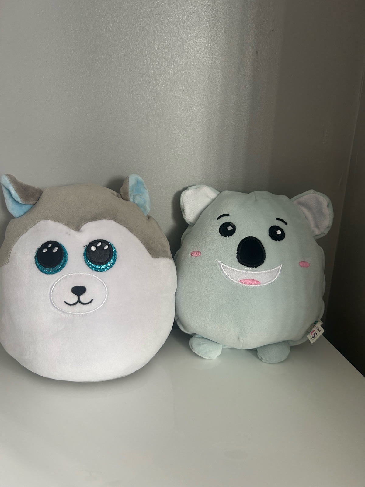 2 soft plushies